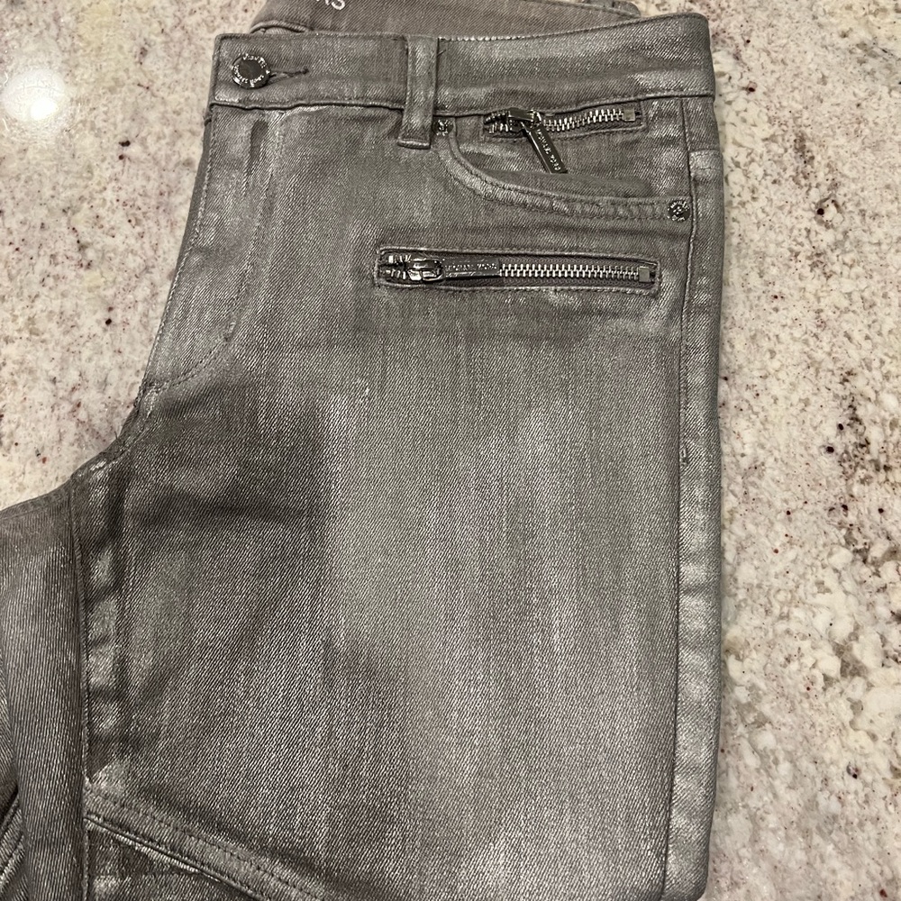 MICHAEL KORS Womens Moto Biker Jeans‎ Silver Metallic Skinny Zipper Ankle Size 6 - Picture 4 of 8